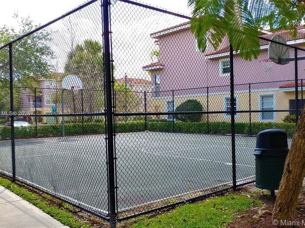 6790 W Sample Rd 6790, Coral Springs FL 33067