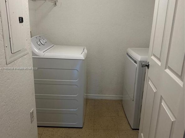 6790 W Sample Rd 6790, Coral Springs FL 33067