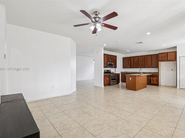 14014 SW 276th Way, Homestead FL 33032