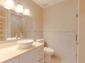 3525 Magellan Cir 626, Aventura FL 33180