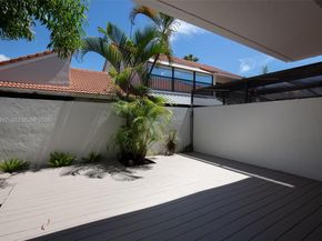 3525 Magellan Cir 626, Aventura FL 33180