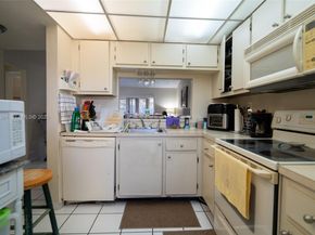 11310 SW 122nd Pl 11310, Miami FL 33186