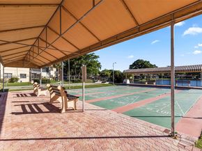 301 Cambridge Rd 302, Hollywood FL 33024
