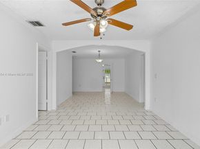 3024 N 73rd Ter, Hollywood FL 33024