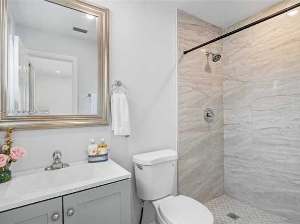 3024 N 73rd Ter, Hollywood FL 33024