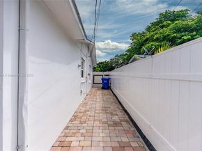 3024 N 73rd Ter, Hollywood FL 33024