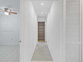 3024 N 73rd Ter, Hollywood FL 33024