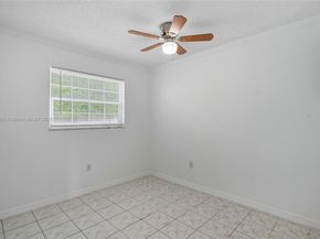 3024 N 73rd Ter, Hollywood FL 33024