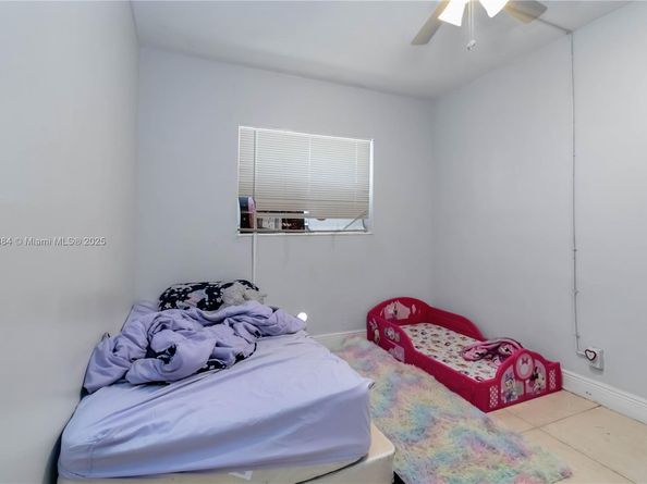 1427 NW 8th Ave, Fort Lauderdale FL 33311