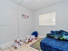 1427 NW 8th Ave, Fort Lauderdale FL 33311