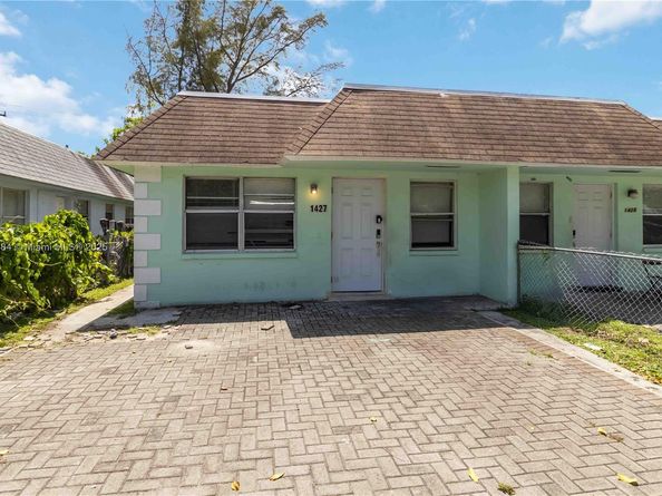 1427 NW 8th Ave, Fort Lauderdale FL 33311