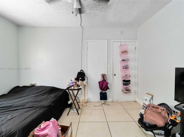 1427 NW 8th Ave, Fort Lauderdale FL 33311