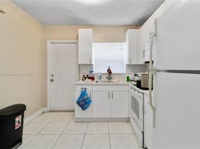 1427 NW 8th Ave, Fort Lauderdale FL 33311