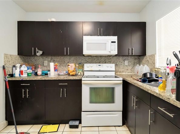 1427 NW 8th Ave, Fort Lauderdale FL 33311