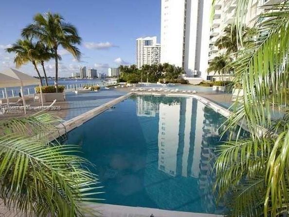 1000 West Ave 1514, Miami Beach FL 33139