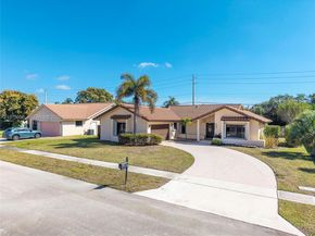 2602 SW 23rd Cranbrook Dr, Boynton Beach FL 33436