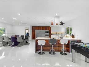 7150 SW 77th Pl, Miami FL 33143