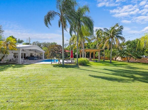 7150 SW 77th Pl, Miami FL 33143