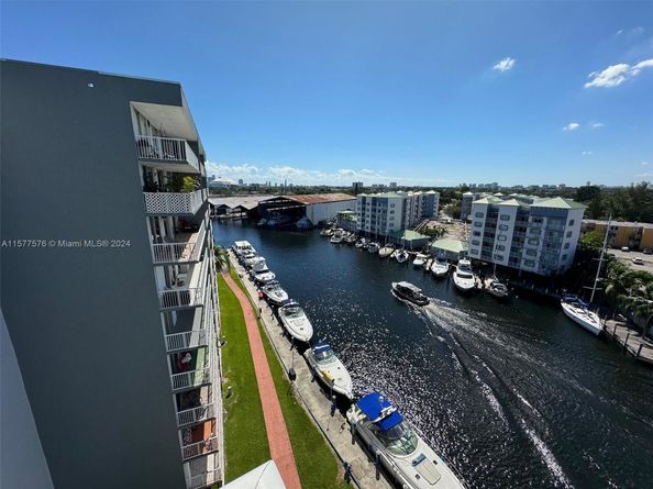 1800 NW 24th Ave 901, Miami FL 33125