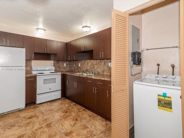 19357 NW 29th Ave, Miami Gardens FL 33056