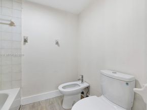 995 SW 84th Ave 223, Miami FL 33144