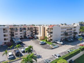 995 SW 84th Ave 223, Miami FL 33144