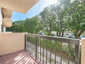 995 SW 84th Ave 223, Miami FL 33144