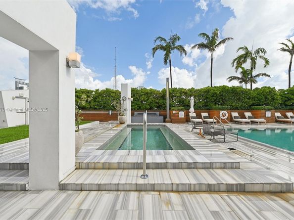 801 S Pointe Dr PH602, Miami Beach FL 33139