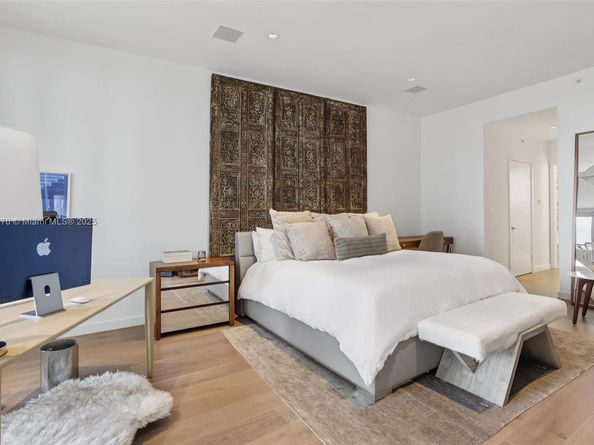 801 S Pointe Dr PH602, Miami Beach FL 33139