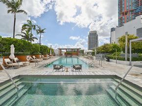 801 S Pointe Dr PH602, Miami Beach FL 33139