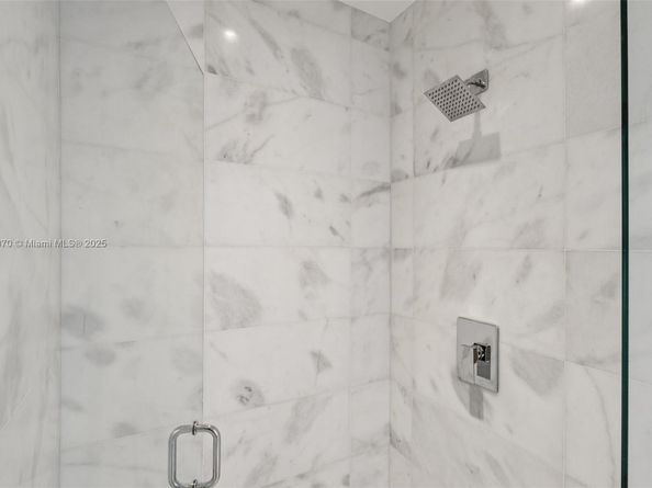 801 S Pointe Dr PH602, Miami Beach FL 33139