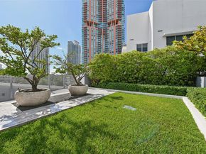 801 S Pointe Dr PH602, Miami Beach FL 33139