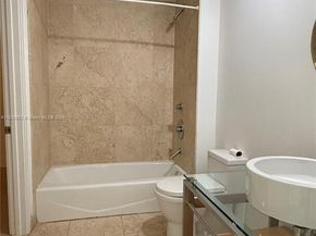 6000 Collins Ave 323, Miami Beach FL 33140