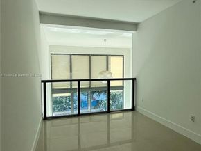 6000 Collins Ave 323, Miami Beach FL 33140