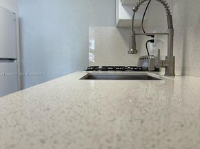 6484 Indian Creek Dr 220, Miami Beach FL 33141