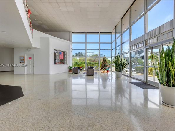 6484 Indian Creek Dr 220, Miami Beach FL 33141