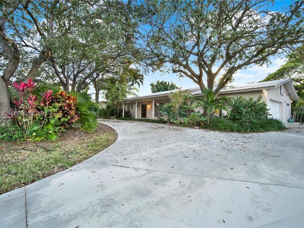 13240 SW 98th Pl, Miami FL 33176