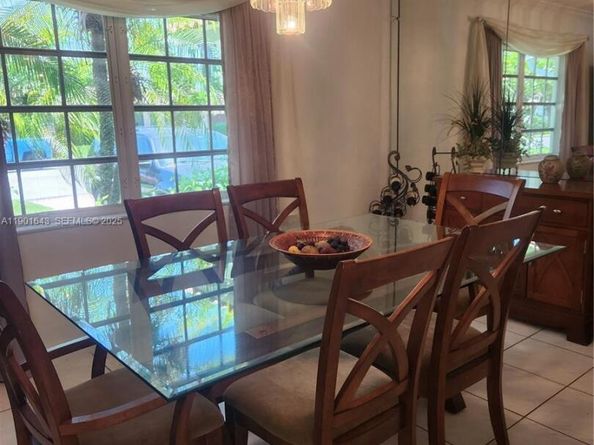 1229 Jefferson St, Hollywood FL 33019