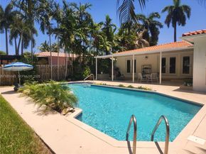 1229 Jefferson St, Hollywood FL 33019