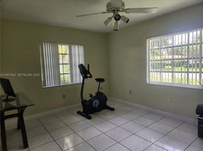 1229 Jefferson St, Hollywood FL 33019