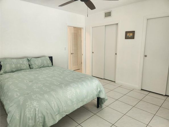 1229 Jefferson St, Hollywood FL 33019