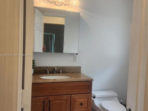 1229 Jefferson St, Hollywood FL 33019