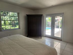 1229 Jefferson St, Hollywood FL 33019