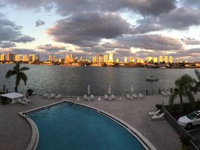 16570 NE 26th Ave 2A, North Miami Beach FL 33160