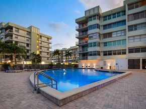 16570 NE 26th Ave 2A, North Miami Beach FL 33160