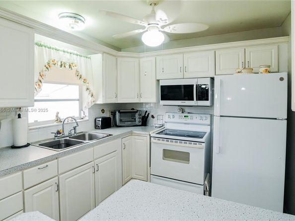 5300 Washington St G230, Hollywood FL 33021