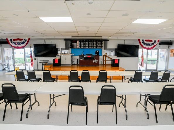 5300 Washington St G230, Hollywood FL 33021