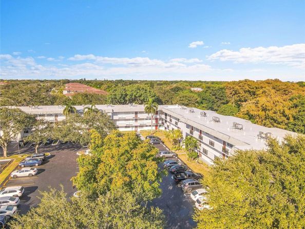 8405 NW 61st St D207, Tamarac FL 33321