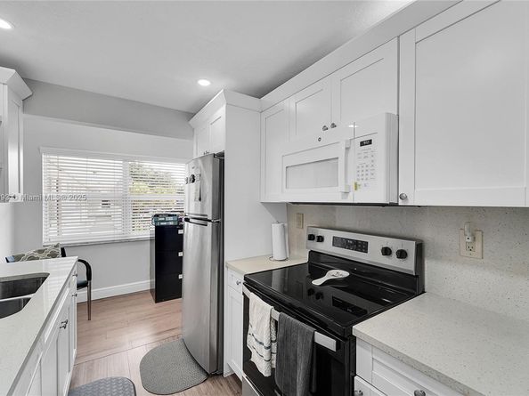 8405 NW 61st St D207, Tamarac FL 33321