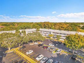 8405 NW 61st St D207, Tamarac FL 33321